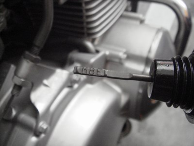 CB400F dipstick