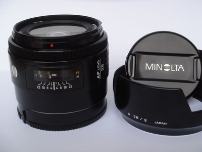 Minolta 28mm f/2 AF lens
